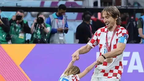 曼联0-3惨败引弗格森爵士忧虑，阿莫林战术坚守面临下课传闻